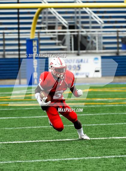 Thumbnail 3 in William Floyd vs. Freeport (Section 8 D1 Long Island Final) photogallery.