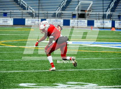 Thumbnail 3 in William Floyd vs. Freeport (Section 8 D1 Long Island Final) photogallery.