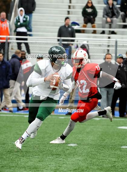 Thumbnail 3 in William Floyd vs. Freeport (Section 8 D1 Long Island Final) photogallery.