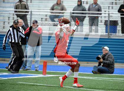 Thumbnail 2 in William Floyd vs. Freeport (Section 8 D1 Long Island Final) photogallery.