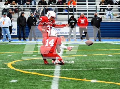 Thumbnail 2 in William Floyd vs. Freeport (Section 8 D1 Long Island Final) photogallery.