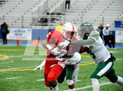 Thumbnail 2 in William Floyd vs. Freeport (Section 8 D1 Long Island Final) photogallery.