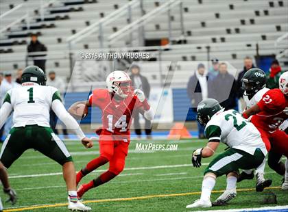 Thumbnail 2 in William Floyd vs. Freeport (Section 8 D1 Long Island Final) photogallery.