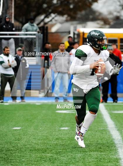 Thumbnail 1 in William Floyd vs. Freeport (Section 8 D1 Long Island Final) photogallery.