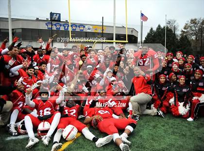 Thumbnail 2 in William Floyd vs. Freeport (Section 8 D1 Long Island Final) photogallery.