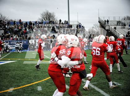 Thumbnail 3 in William Floyd vs. Freeport (Section 8 D1 Long Island Final) photogallery.