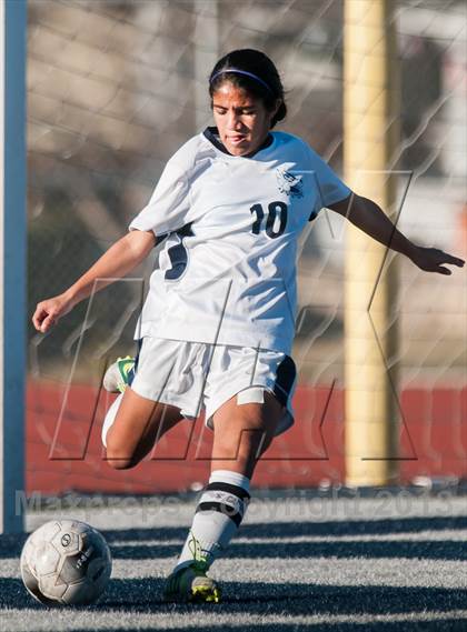 Thumbnail 3 in Redlands vs. Yucaipa photogallery.