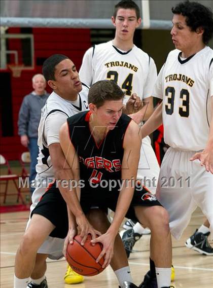 Thumbnail 2 in San Jacinto vs. Yucca Valley (Palm Springs Winter Classic) photogallery.