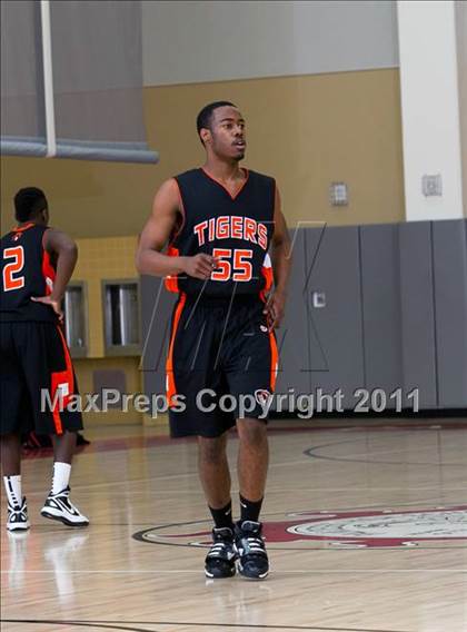 Thumbnail 1 in San Jacinto vs. Yucca Valley (Palm Springs Winter Classic) photogallery.