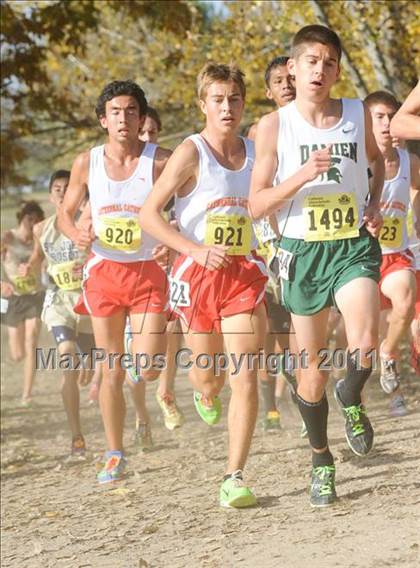 Thumbnail 2 in CIF State Cross Country Championships (Boys Division III) photogallery.