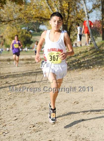 Thumbnail 2 in CIF State Cross Country Championships (Boys Division III) photogallery.