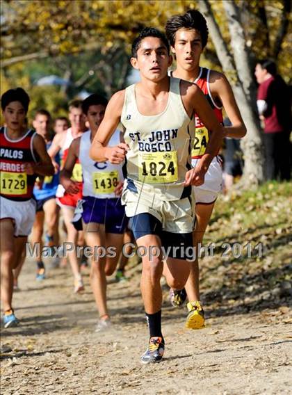 Thumbnail 2 in CIF State Cross Country Championships (Boys Division III) photogallery.