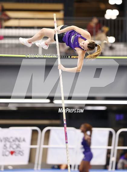Thumbnail 1 in VHSL State Championship - Class 5 (Pole Vault) photogallery.