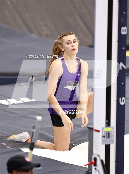 Thumbnail 1 in VHSL State Championship - Class 5 (Pole Vault) photogallery.