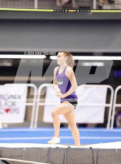 Thumbnail 3 in VHSL State Championship - Class 5 (Pole Vault) photogallery.