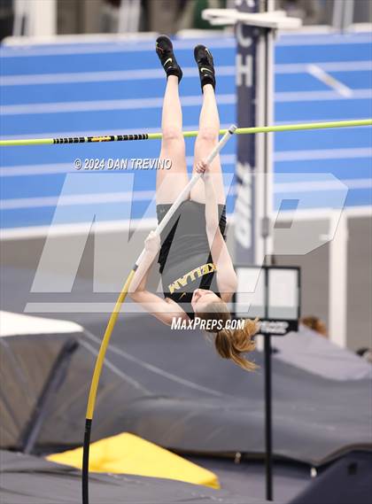 Thumbnail 3 in VHSL State Championship - Class 5 (Pole Vault) photogallery.