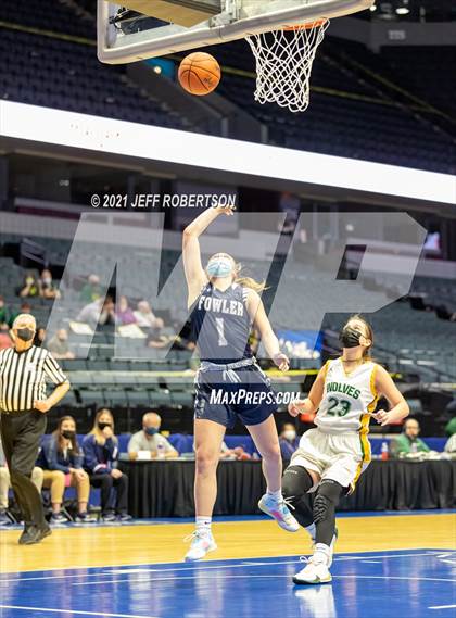 Thumbnail 1 in Fowler vs. Carney-Nadeau (MHSAA D4 Semifinal) photogallery.