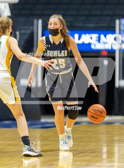 Thumbnail 2 in Fowler vs. Carney-Nadeau (MHSAA D4 Semifinal) photogallery.