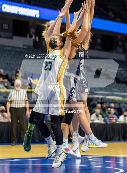 Thumbnail 2 in Fowler vs. Carney-Nadeau (MHSAA D4 Semifinal) photogallery.