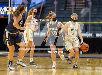 Thumbnail 3 in Fowler vs. Carney-Nadeau (MHSAA D4 Semifinal) photogallery.