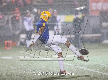Thumbnail 2 in Campolindo @ La Mirada (CIF State Division 3-AA Final) photogallery.