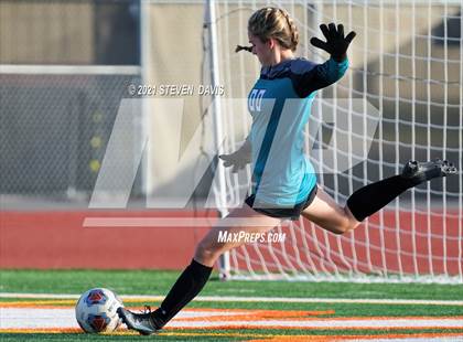 Thumbnail 1 in Highland vs. Perry (Coyote Classic Soccer Tournament) photogallery.