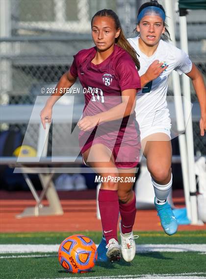 Thumbnail 1 in Highland vs. Perry (Coyote Classic Soccer Tournament) photogallery.