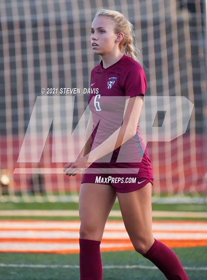 Thumbnail 2 in Highland vs. Perry (Coyote Classic Soccer Tournament) photogallery.