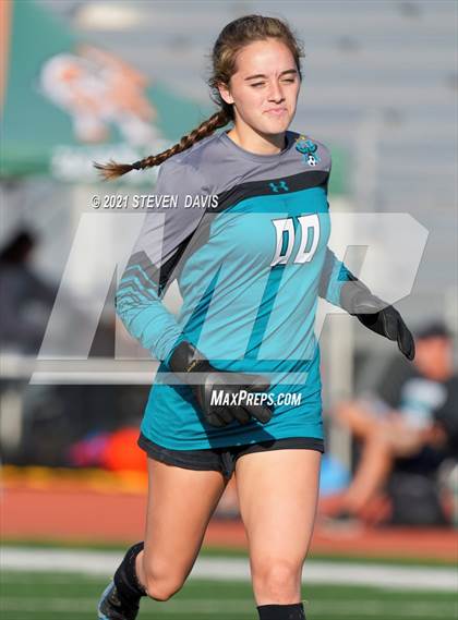 Thumbnail 2 in Highland vs. Perry (Coyote Classic Soccer Tournament) photogallery.