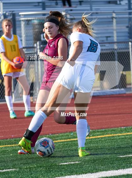 Thumbnail 1 in Highland vs. Perry (Coyote Classic Soccer Tournament) photogallery.