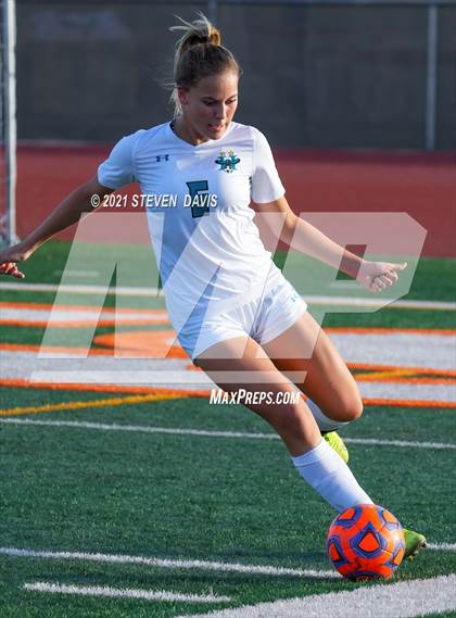 Thumbnail 1 in Highland vs. Perry (Coyote Classic Soccer Tournament) photogallery.