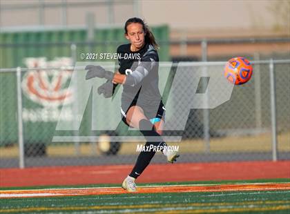 Thumbnail 3 in Highland vs. Perry (Coyote Classic Soccer Tournament) photogallery.
