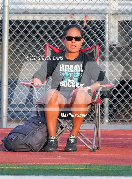 Thumbnail 2 in Highland vs. Perry (Coyote Classic Soccer Tournament) photogallery.