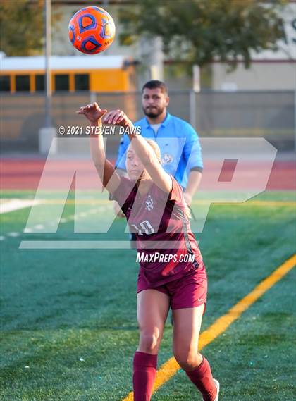 Thumbnail 2 in Highland vs. Perry (Coyote Classic Soccer Tournament) photogallery.