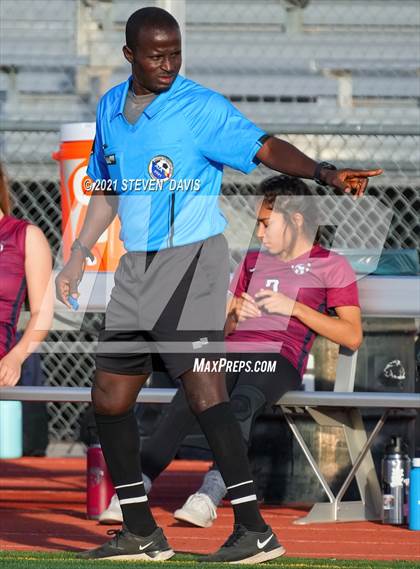 Thumbnail 3 in Highland vs. Perry (Coyote Classic Soccer Tournament) photogallery.