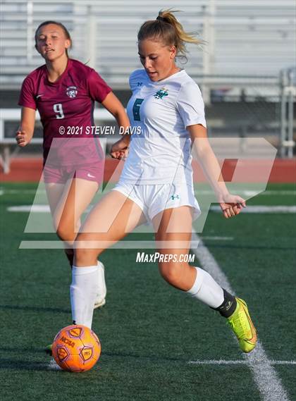 Thumbnail 1 in Highland vs. Perry (Coyote Classic Soccer Tournament) photogallery.