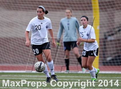 Thumbnail 2 in Grandview vs. Regis Jesuit (CHSAA 5A Playoff First Round) photogallery.