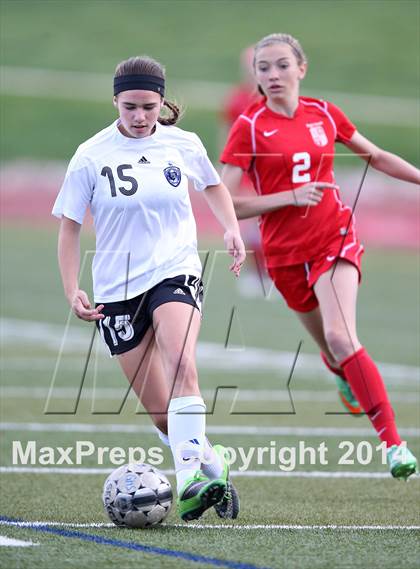 Thumbnail 2 in Grandview vs. Regis Jesuit (CHSAA 5A Playoff First Round) photogallery.