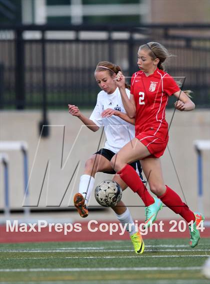 Thumbnail 1 in Grandview vs. Regis Jesuit (CHSAA 5A Playoff First Round) photogallery.