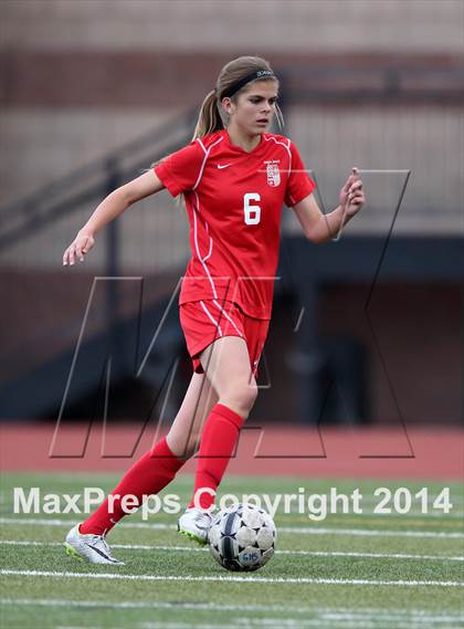 Thumbnail 1 in Grandview vs. Regis Jesuit (CHSAA 5A Playoff First Round) photogallery.