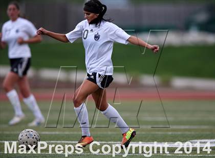 Thumbnail 2 in Grandview vs. Regis Jesuit (CHSAA 5A Playoff First Round) photogallery.