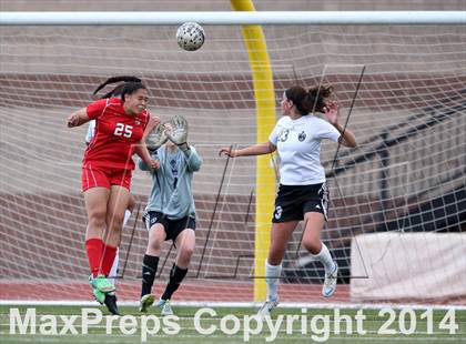 Thumbnail 2 in Grandview vs. Regis Jesuit (CHSAA 5A Playoff First Round) photogallery.