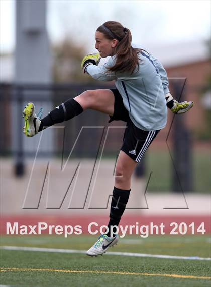 Thumbnail 2 in Grandview vs. Regis Jesuit (CHSAA 5A Playoff First Round) photogallery.