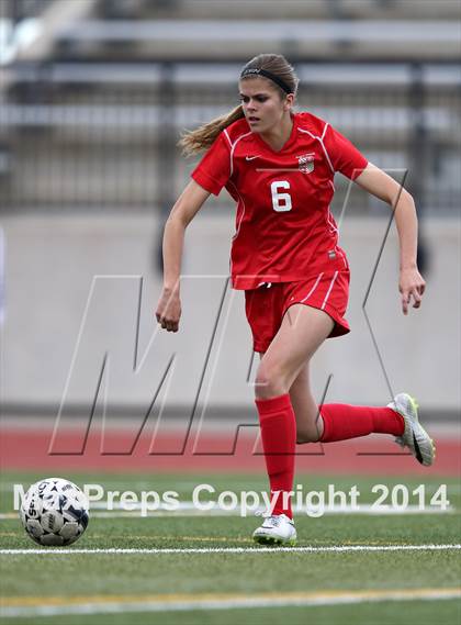 Thumbnail 1 in Grandview vs. Regis Jesuit (CHSAA 5A Playoff First Round) photogallery.