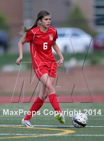 Thumbnail 3 in Grandview vs. Regis Jesuit (CHSAA 5A Playoff First Round) photogallery.