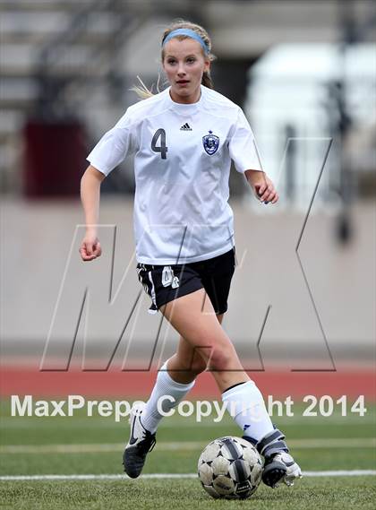 Thumbnail 1 in Grandview vs. Regis Jesuit (CHSAA 5A Playoff First Round) photogallery.