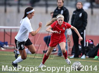 Thumbnail 2 in Grandview vs. Regis Jesuit (CHSAA 5A Playoff First Round) photogallery.