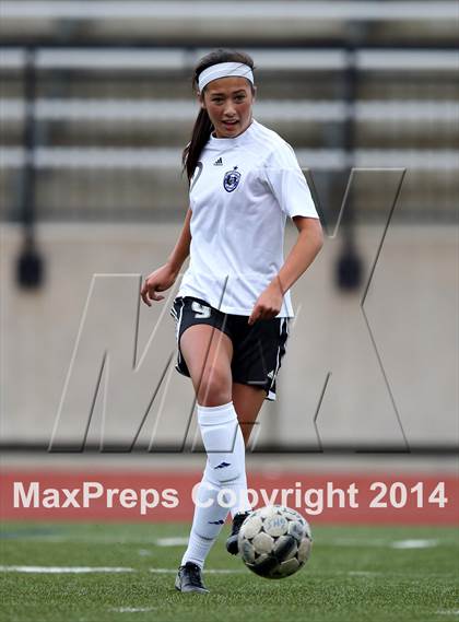 Thumbnail 2 in Grandview vs. Regis Jesuit (CHSAA 5A Playoff First Round) photogallery.