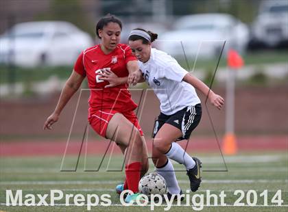 Thumbnail 1 in Grandview vs. Regis Jesuit (CHSAA 5A Playoff First Round) photogallery.