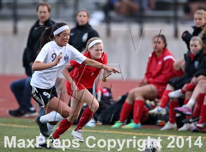 Thumbnail 3 in Grandview vs. Regis Jesuit (CHSAA 5A Playoff First Round) photogallery.